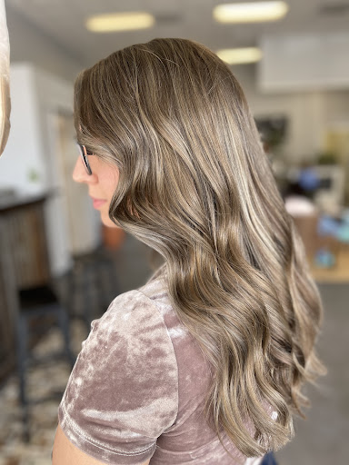 Hair Salon «The Urban Revival Boutique, Style Bar & Salon», reviews and photos, 2903 N Patterson St, Valdosta, GA 31602, USA