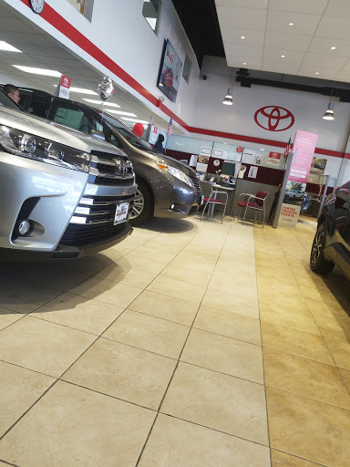 Toyota Dealer «Island Toyota», reviews and photos, 1591 Hylan Blvd, Staten Island, NY 10305, USA