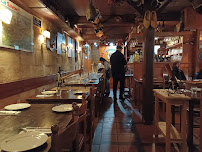 Atmosphère du Restaurant La Petite Savoie à Bordeaux - n°1