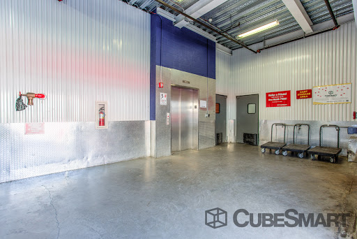 Self-Storage Facility «CubeSmart Self Storage», reviews and photos, 1376 Cromwell Ave, Bronx, NY 10452, USA