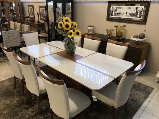 Logo da empresa - Dutrevi Comércio de Móveis e Decorações