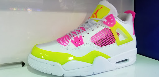 Shoe Store «Shiekh Shoes», reviews and photos, 4502 S Steele St #331a, Tacoma, WA 98409, USA