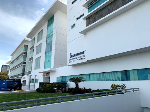 Aesthetic surgery clinics Cancun