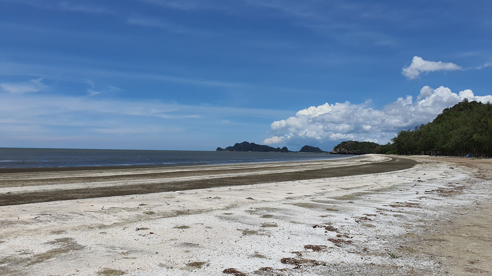 Sam Phraya Beach的照片 位于自然区域