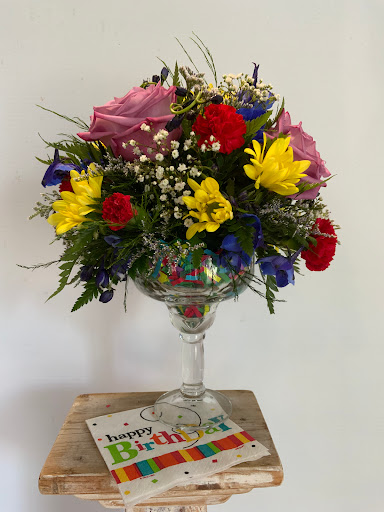 Florist «BloomTown Florist», reviews and photos, 218 W Bay Dr, Largo, FL 33770, USA