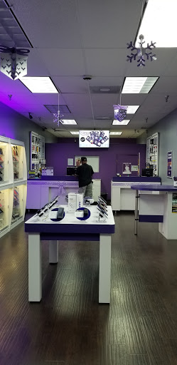 Cell Phone Store «MetroPCS Authorized Dealer», reviews and photos, 21631 Village Lakes Shopping Center Dr, Land O Lakes, FL 34639, USA