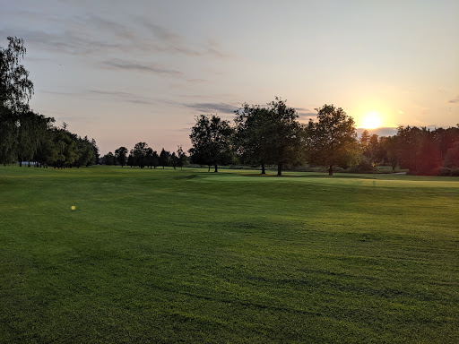 Golf Course «Gresham Golf Course», reviews and photos, 2155 NE Division St, Gresham, OR 97030, USA