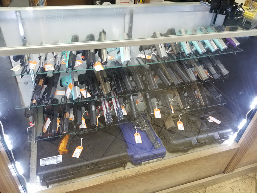 Pawn Shop «Grove Pawn & Gun/ Title Lending», reviews and photos, 201 Stanley K Tanger Blvd, Locust Grove, GA 30248, USA