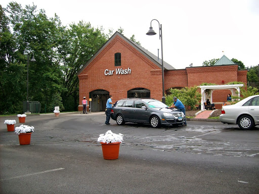Russell Speeder's Car Wash en Avon