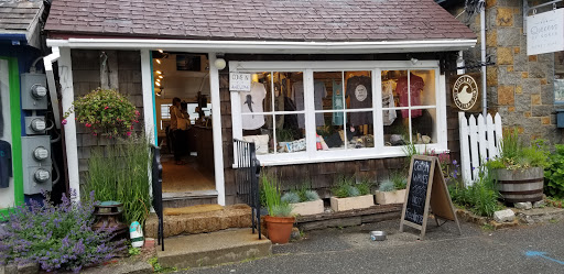 Clothing Store «One Ocean One Love Shop», reviews and photos, 6 Bearskin Neck, Rockport, MA 01966, USA