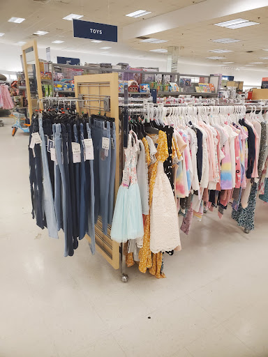 Department Store «Marshalls», reviews and photos, 425 Ernest W Barrett Pkwy NW, Kennesaw, GA 30144, USA
