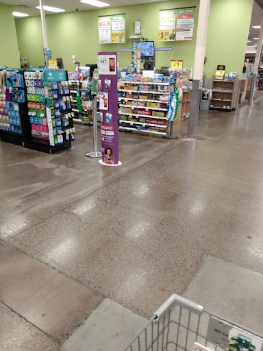 Grocery Store «Fred Meyer», reviews and photos, 14700 SE McLoughlin Blvd, Milwaukie, OR 97267, USA