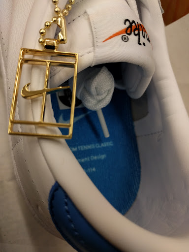 Sporting Goods Store «Nike Factory Store», reviews and photos, 4600 Shelbyville Rd #615, Louisville, KY 40207, USA