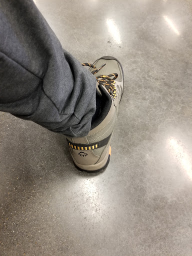 Shoe Store «DSW Designer Shoe Warehouse», reviews and photos, 6644 Loisdale Rd, Springfield, VA 22150, USA