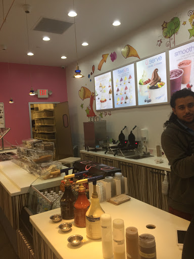 Frozen Yogurt Shop «Yogen Fruz», reviews and photos, 1809 NE 123rd St, North Miami, FL 33181, USA