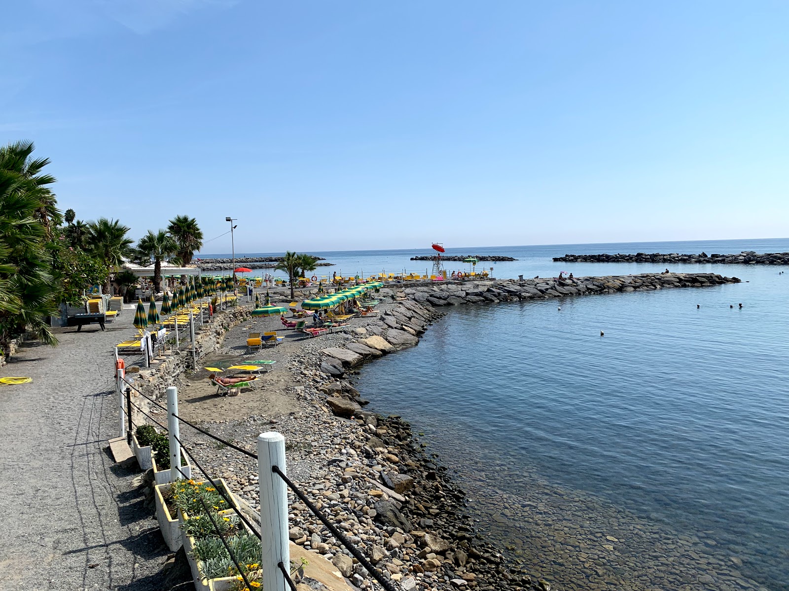 Photo de Spiaggia Delle Nazioni avec l'eau bleu de surface