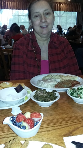 American Restaurant «Cracker Barrel Old Country Store», reviews and photos, 2858 N Glenstone Ave, Springfield, MO 65803, USA