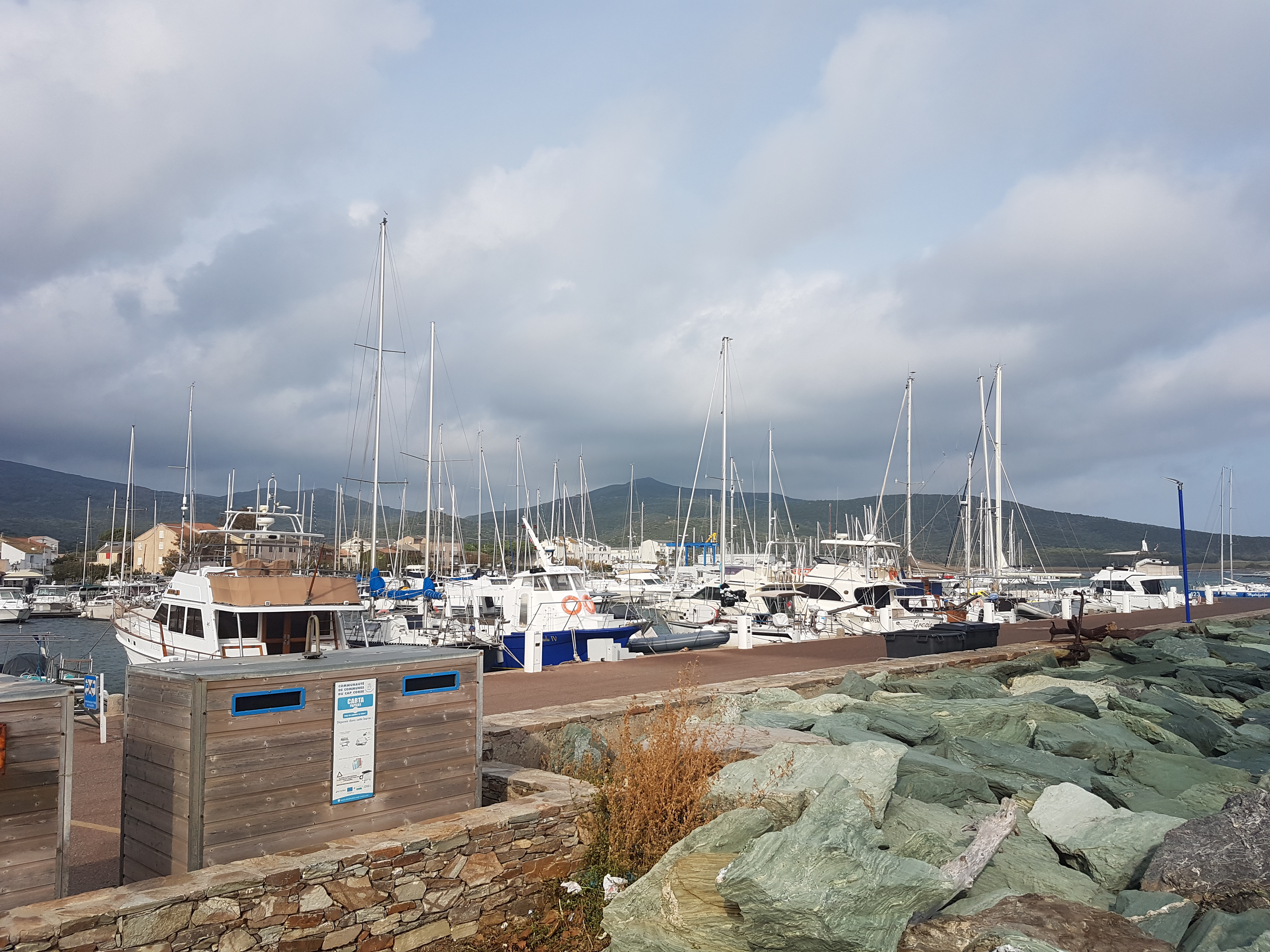 Photo n° 4 de l'avis de Johnsy.e fait le 24/10/2019 à 07:34