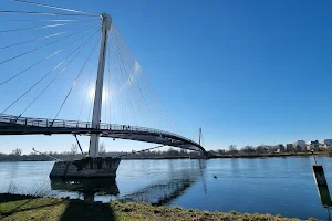 Passerelle des Deux Rives image