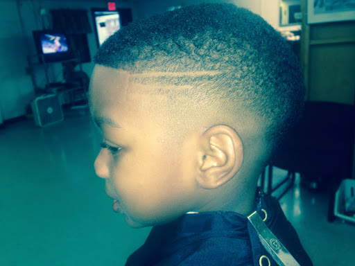 Barber Shop «PHASE TOO BARBER SHOP», reviews and photos, 210 Jerome Ln, Cahokia, IL 62206, USA