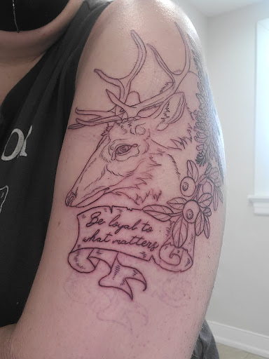 Tattoo Shop «Fable Tattoo Gallery», reviews and photos, 3202 W Cary St, Richmond, VA 23221, USA