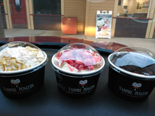 Restaurant «Vampire Penguin Eureka», reviews and photos, 3144 Broadway St, Eureka, CA 95501, USA