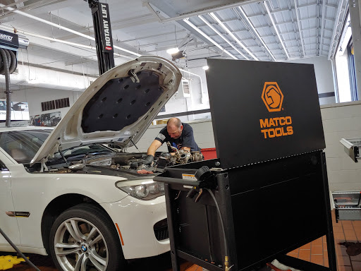 BMW Dealer «BMW of Mobile», reviews and photos, 3025 Government Blvd, Mobile, AL 36606, USA