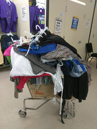 Department Store «Roses Stores», reviews and photos, 1537 W Galbraith Rd, Cincinnati, OH 45231, USA