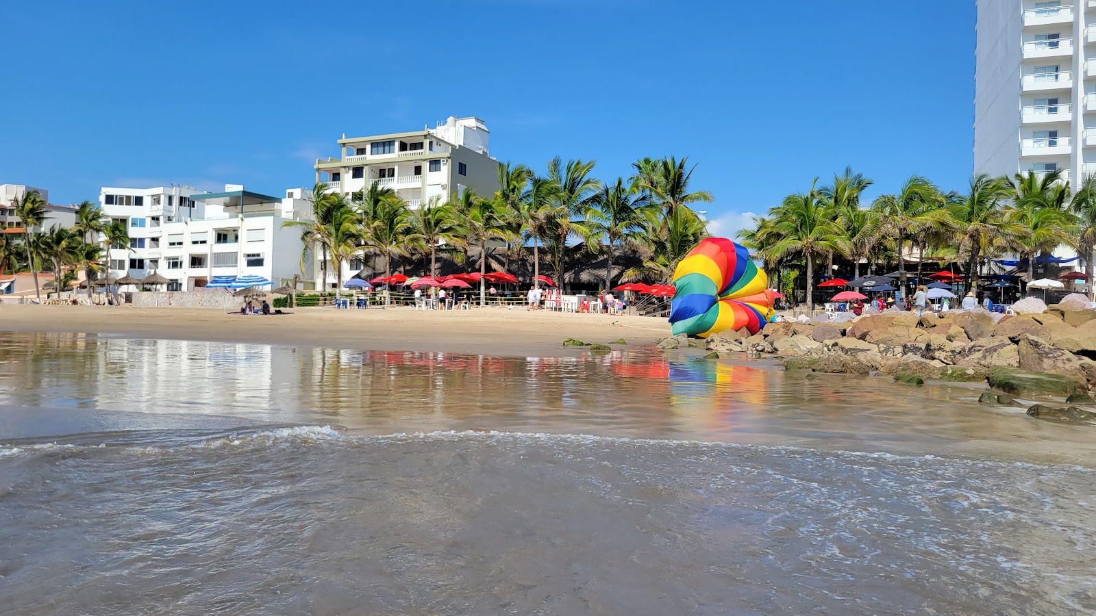 Foto von Camaron Sabalo beach mit türkisfarbenes wasser Oberfläche