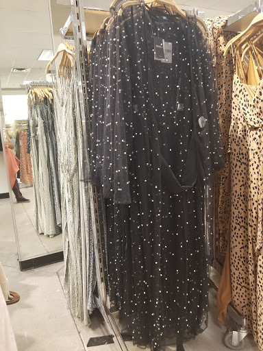 Clothing Store «Forever 21», reviews and photos, 7650 W Arrowhead Towne Center, Glendale, AZ 85308, USA