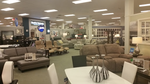 Furniture Store «Raymour & Flanigan Furniture and Mattress Store», reviews and photos, 1620 US-22, Watchung, NJ 07069, USA