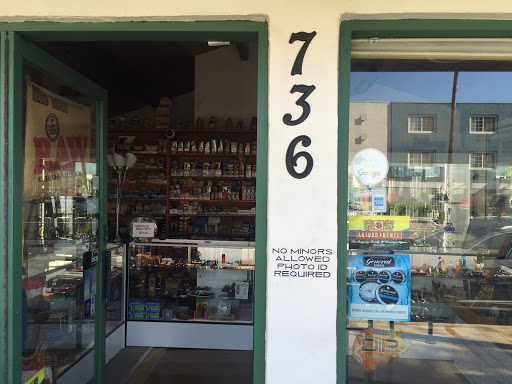Tobacco Shop «The Green House Smoke and Vapor Shop», reviews and photos, 736 Washington Blvd, Marina Del Rey, CA 90292, USA