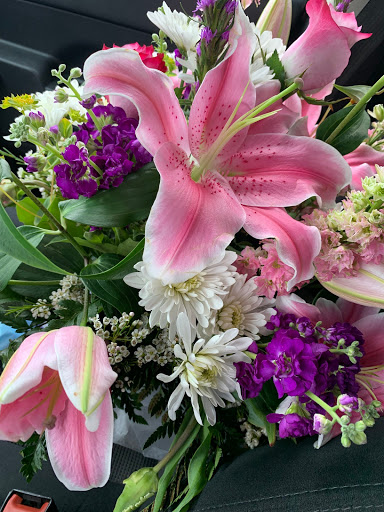 Florist «Buds & Blooms At South Hill», reviews and photos, 3924 S Meridian, Puyallup, WA 98373, USA