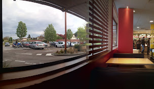 Photo n°49 de McDonald's à Saint-Julien-les-Villas ()