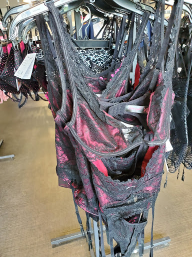 Lingerie Store «Lovebound», reviews and photos, 2209 NW Broad St, Murfreesboro, TN 37129, USA