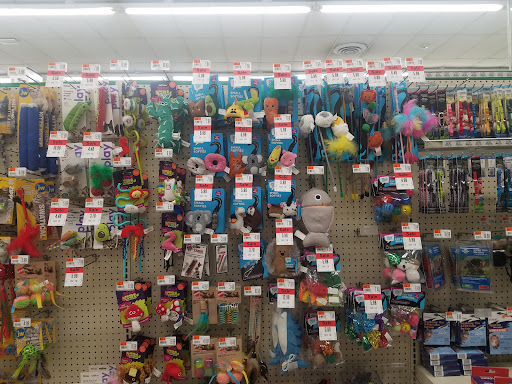 Pet Supply Store «Pet Supplies Plus», reviews and photos, 18956 Livernois Ave, Detroit, MI 48221, USA