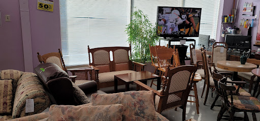 Thrift Store «WINGS Resale Store», reviews and photos, 300 W Golf Rd, Schaumburg, IL 60195, USA