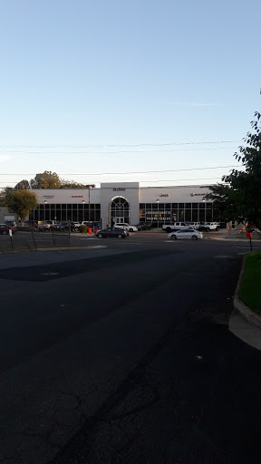 Chrysler Dealer «Dulles Motorcars», reviews and photos, 107 Catoctin Cir SE, Leesburg, VA 20175, USA