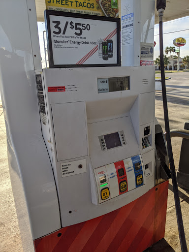 Convenience Store «Stripes», reviews and photos, 2815 E Main St, Uvalde, TX 78801, USA