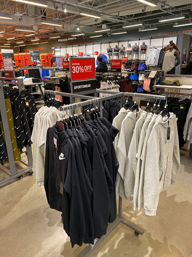 Sporting Goods Store «Nike Factory Store», reviews and photos, 1 Premium Outlet Blvd #699, Tinton Falls, NJ 07753, USA