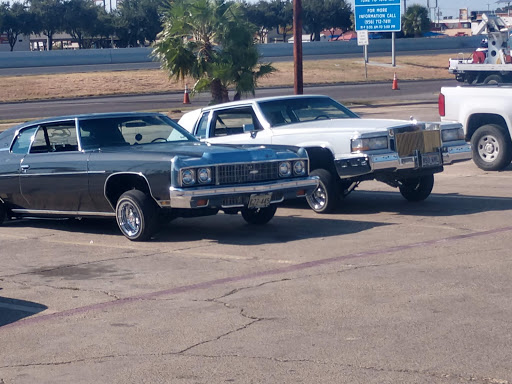 Auto Parts Store «Pep Boys Auto Parts & Service», reviews and photos, 4401 San Dario Ave, Laredo, TX 78041, USA