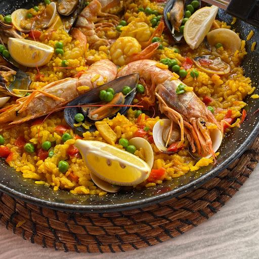 Restaurants to eat paella in Miami