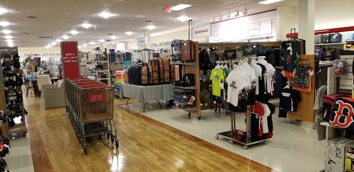 Department Store «T.J. Maxx & HomeGoods», reviews and photos, 111 Taunton St, Plainville, MA 02762, USA