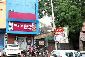Style Guru Salon (Unisex) image