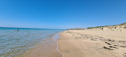 Photo de Spiaggia Roccazzelle avec rivage droit, long