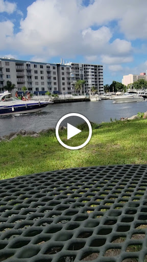 Park «Sewell Park», reviews and photos, 1801 NW S River Dr, Miami, FL 33125, USA