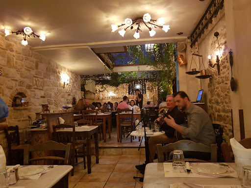 εστιατόρια ανοιχτά τον Αύγουστο Αθήνα