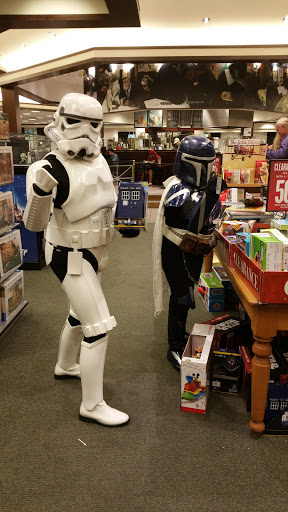 Book Store «Barnes & Noble», reviews and photos, 760 SE Maynard Rd, Cary, NC 27511, USA