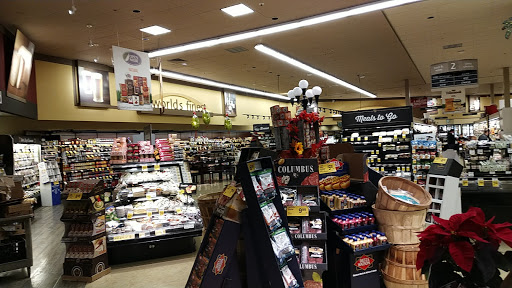 Grocery Store «Safeway», reviews and photos, 1815 4th St, Tillamook, OR 97141, USA