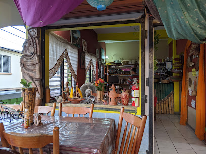 Authentic Flavors - kontiki Cayo, 2 Puma Street, San Ignacio, Belize